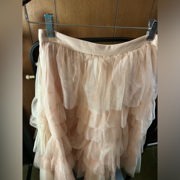 Light pink tulle long skirt - Picture 3 of 8